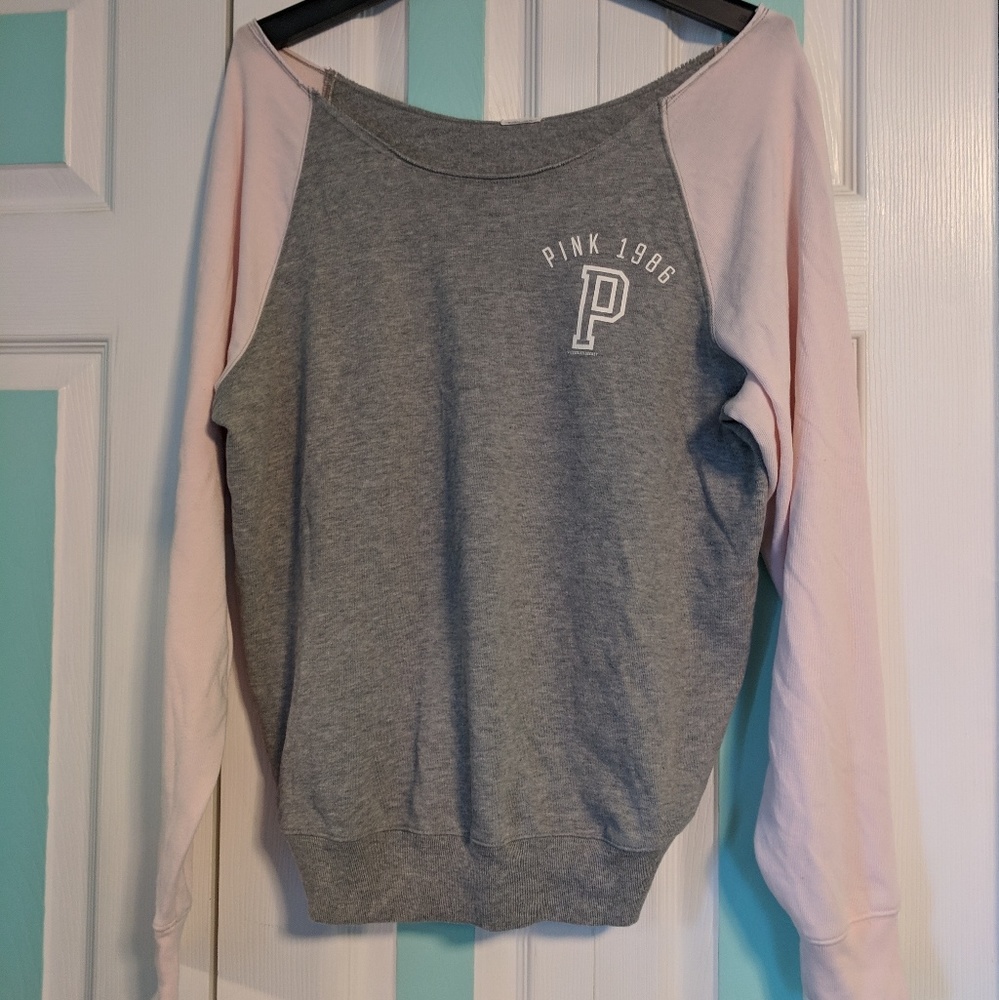 Scoop neck sweatshirt